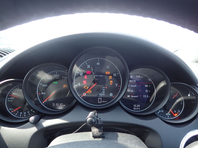 Porsche Cayenne thumbnail 54