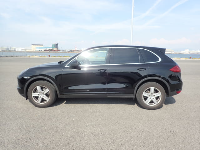 Porsche Cayenne thumbnail 2