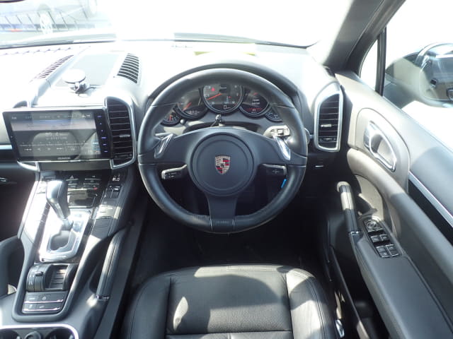 Porsche Cayenne thumbnail 31