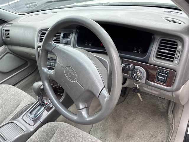 TOYOTA Mark II thumbnail 3