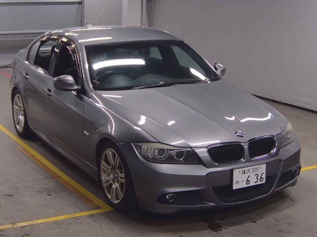BMW 3 Series thumbnail 6