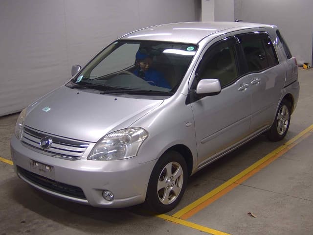TOYOTA Raum