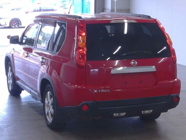 NISSAN X-Trail thumbnail 3