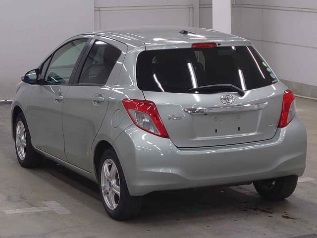 TOYOTA Vitz thumbnail 6