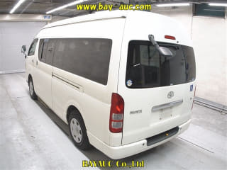 2005 TOYOTA Hiace Commuter