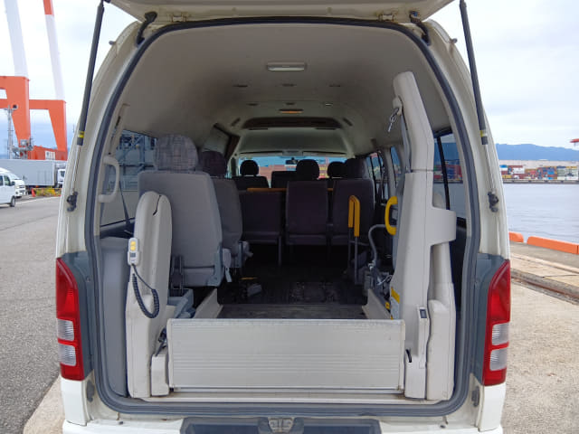 TOYOTA Hiace Commuter thumbnail 31