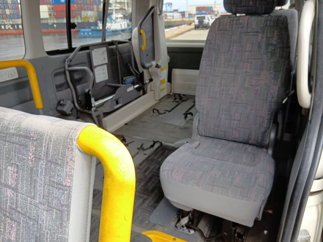 TOYOTA Hiace Commuter thumbnail 29