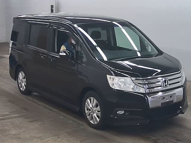 HONDA Step WGN thumbnail 6