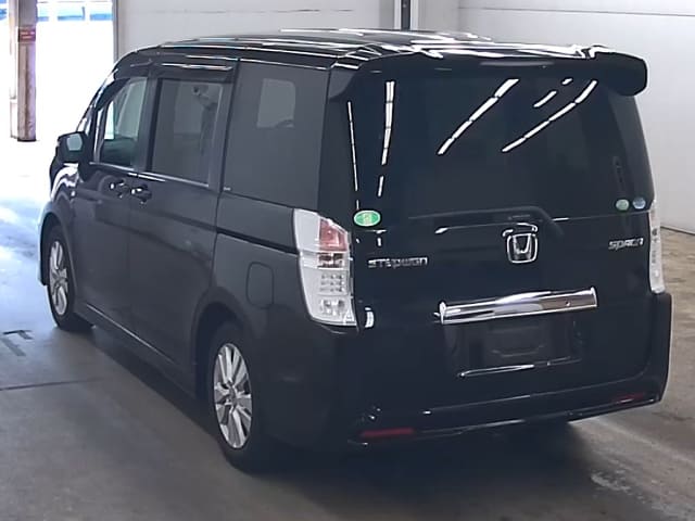 HONDA Step WGN thumbnail 3