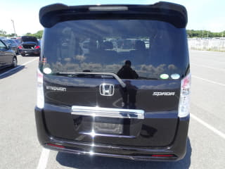 2011 HONDA Step WGN