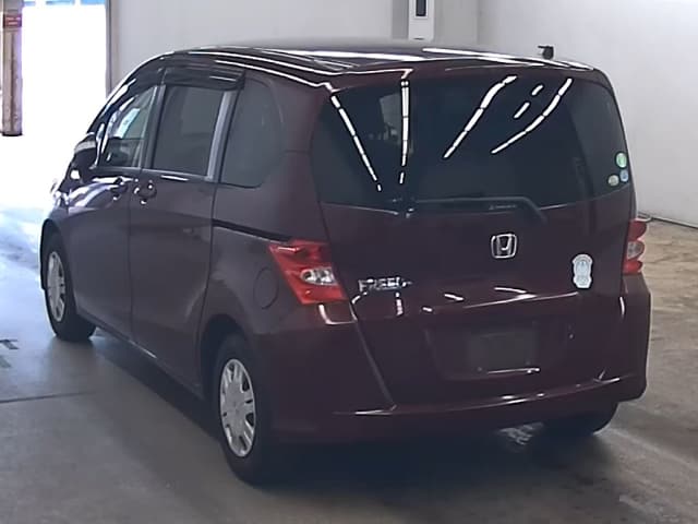 HONDA Freed thumbnail 3