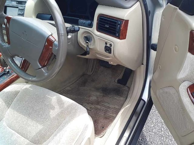 TOYOTA Crown thumbnail 3