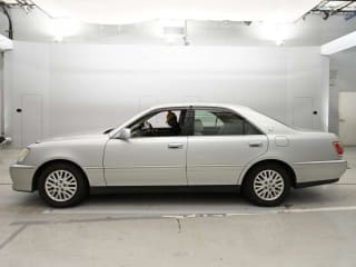 2001 TOYOTA Crown