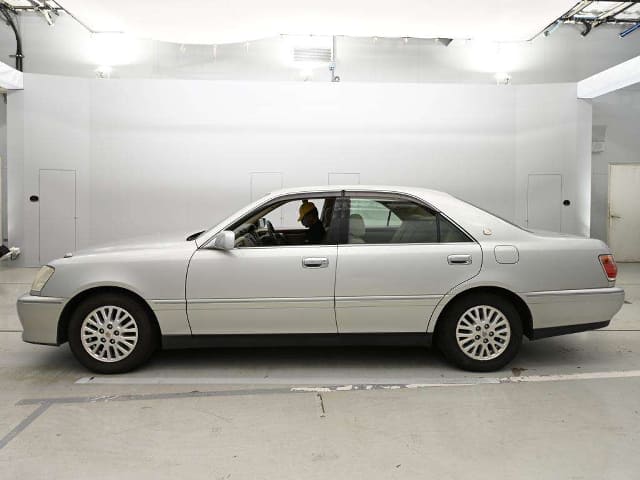 TOYOTA Crown thumbnail 5