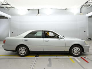 2001 TOYOTA Crown