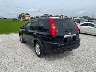 2010 NISSAN X-Trail