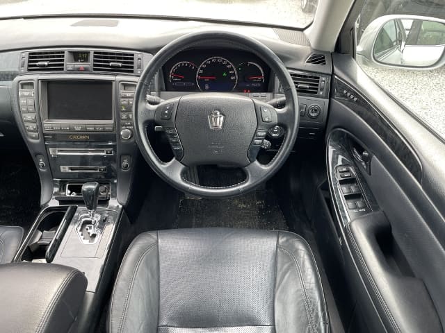 TOYOTA Crown thumbnail 27
