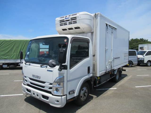 ISUZU Elf Truck