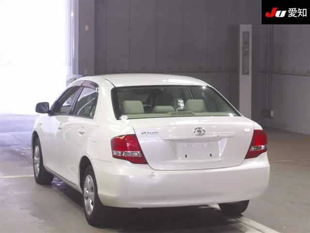 TOYOTA Corolla Axio thumbnail 2