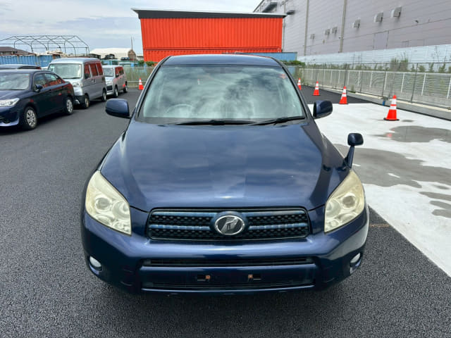 TOYOTA RAV4 thumbnail 8