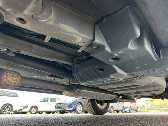 TOYOTA RAV4 thumbnail 23