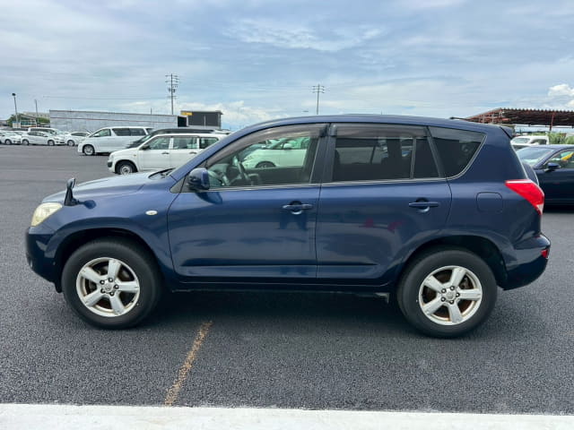 TOYOTA RAV4 thumbnail 2