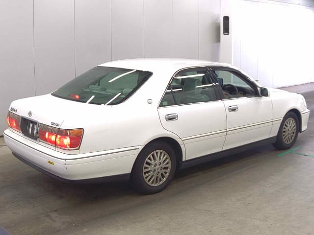 TOYOTA Crown thumbnail 2