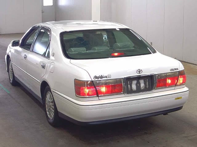 TOYOTA Crown thumbnail 3