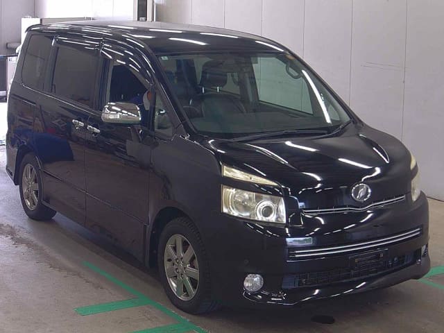 TOYOTA Voxy thumbnail 6