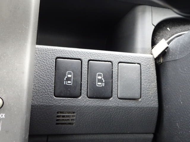 TOYOTA Noah thumbnail 46