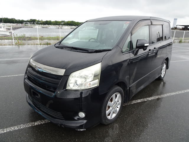 TOYOTA Noah thumbnail 65
