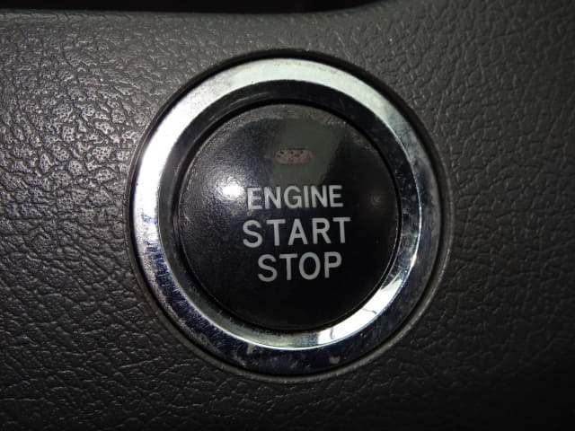 TOYOTA Noah thumbnail 45