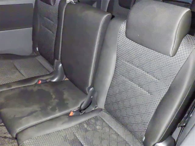TOYOTA Noah thumbnail 60