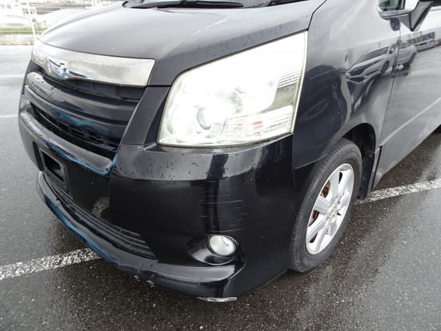 TOYOTA Noah thumbnail 52