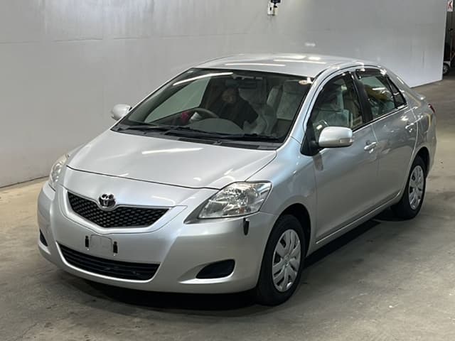 TOYOTA Belta