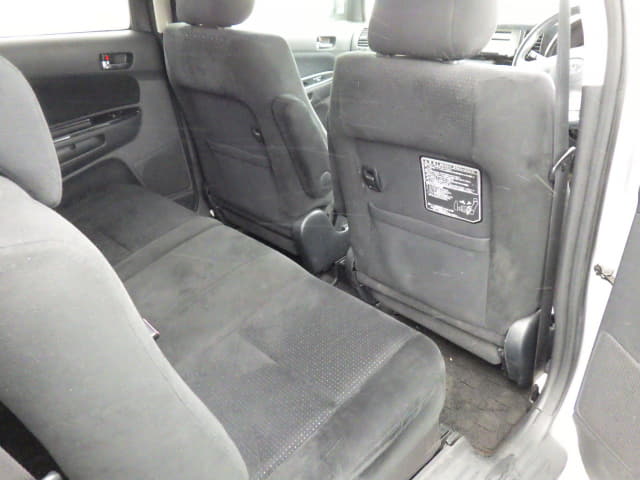 TOYOTA Wish thumbnail 48