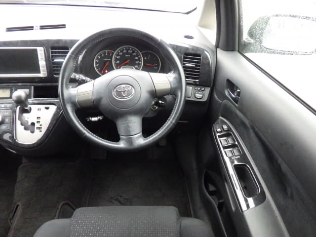 TOYOTA Wish thumbnail 33