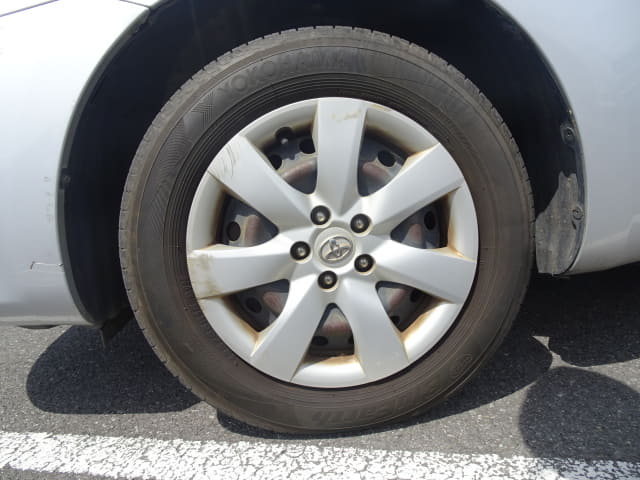 TOYOTA Wish thumbnail 9