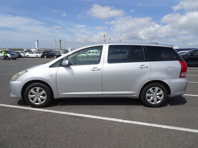 TOYOTA Wish thumbnail 2