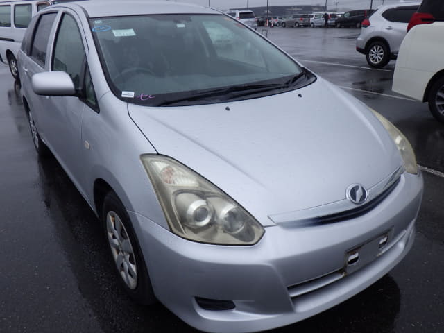 TOYOTA Wish thumbnail 7