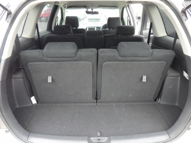 TOYOTA Wish thumbnail 29