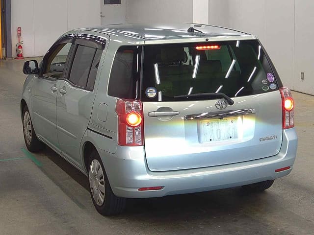 TOYOTA Raum thumbnail 6