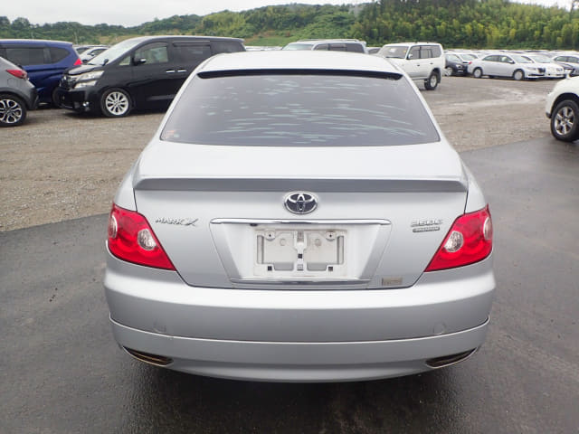 TOYOTA Mark X thumbnail 4
