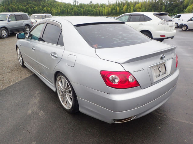 TOYOTA Mark X thumbnail 3