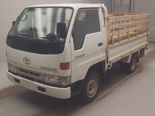 TOYOTA Toyoace;