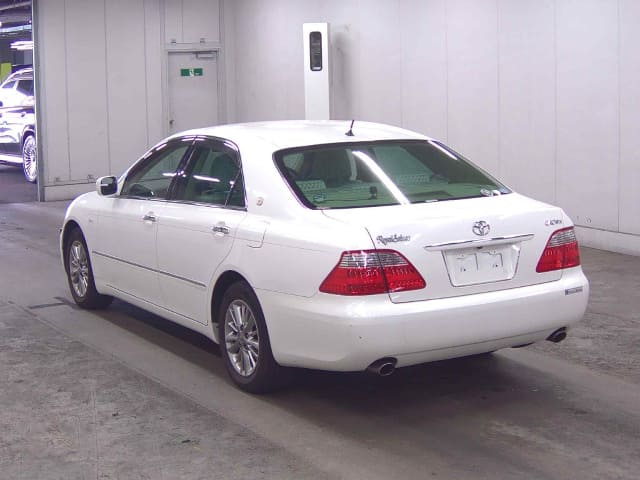 TOYOTA Crown thumbnail 4