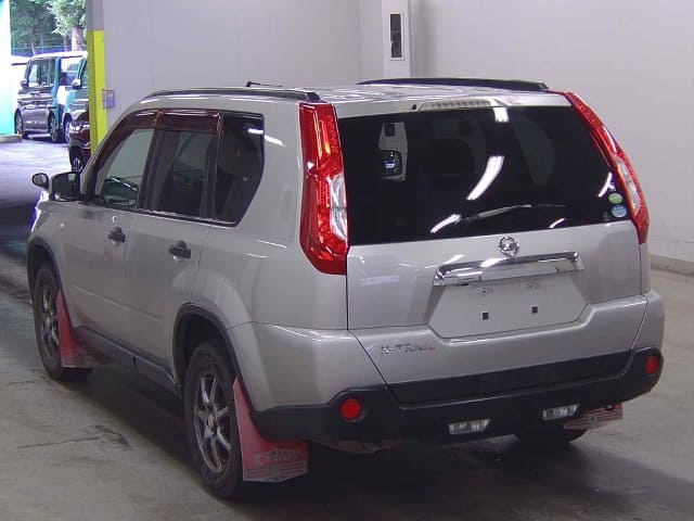 NISSAN X-Trail thumbnail 5