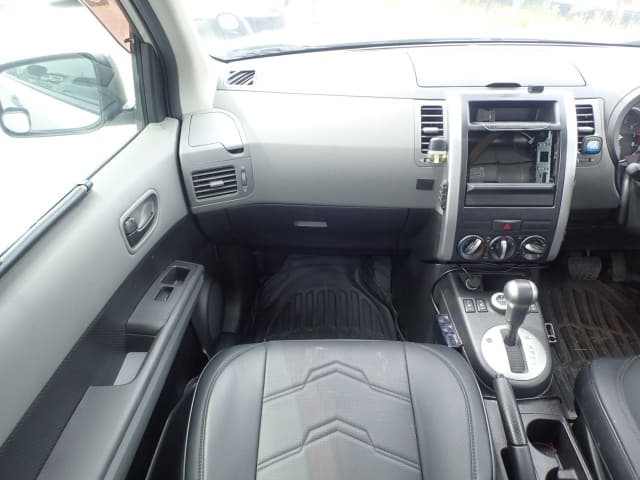 NISSAN X-Trail thumbnail 32