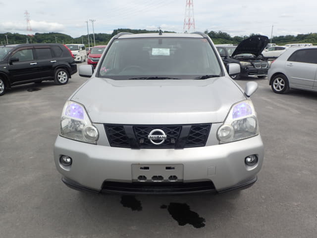 NISSAN X-Trail thumbnail 8