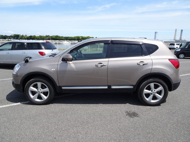 NISSAN Dualis thumbnail 2